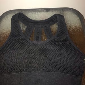 Leg3nd black sports bra